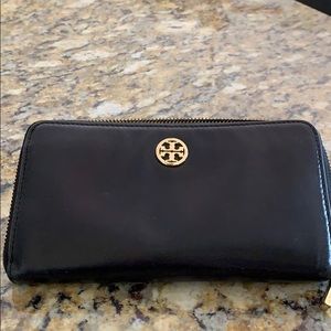 Tory Burch soft leather wallet